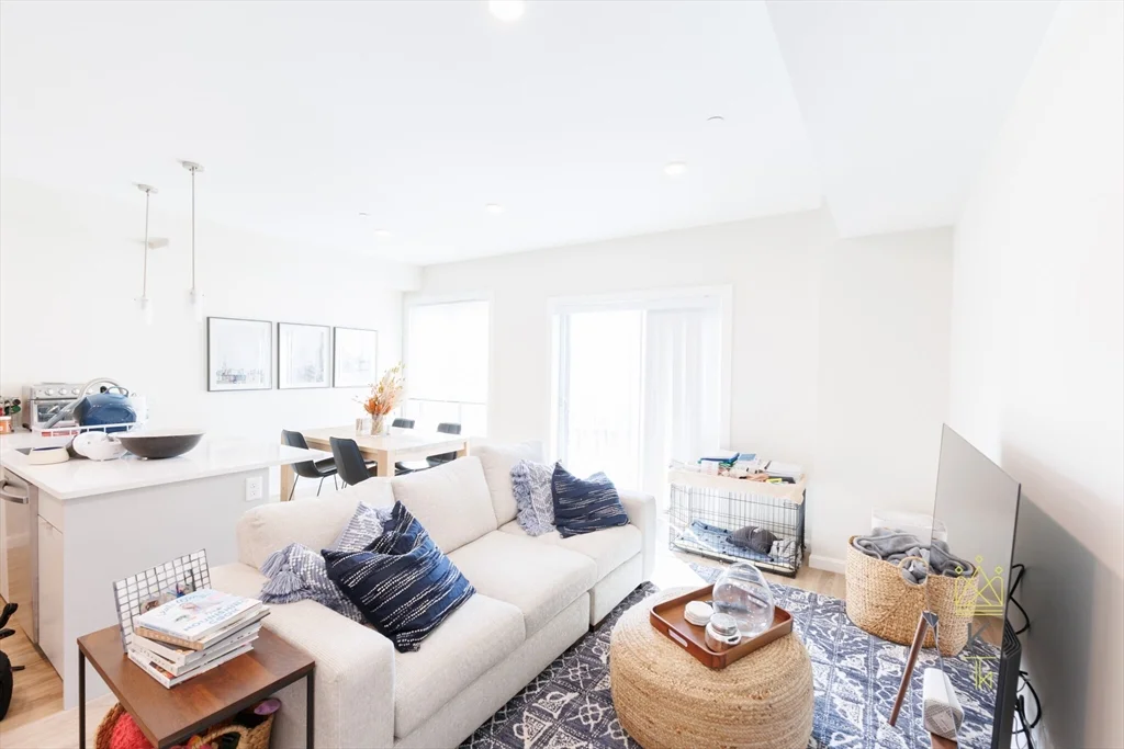 2 bed, 1 bath apartment for rent at 458 Washington St Unit 106, Boston — photo 6 of 18