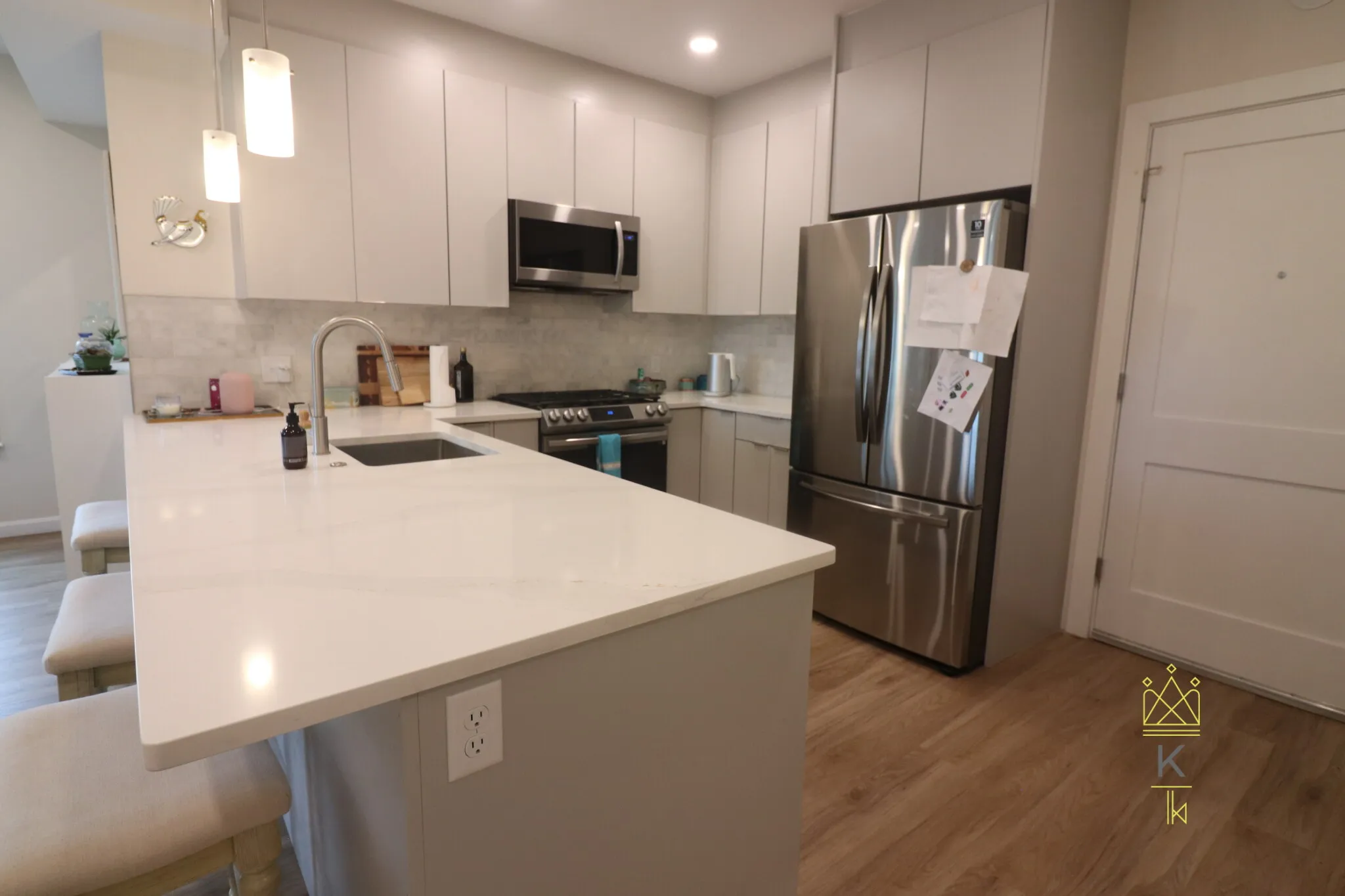1.5 bed, 1 bath apartment for rent at 458 Washington St Unit 203, Brighton — photo 3 of 17