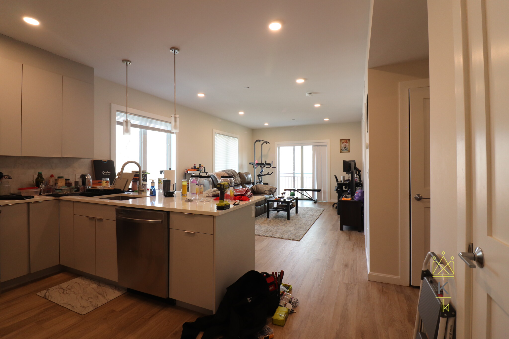 1 bed, 1 bath apartment for rent at 458 Washington St Unit 302, Brighton — photo 1 of 19