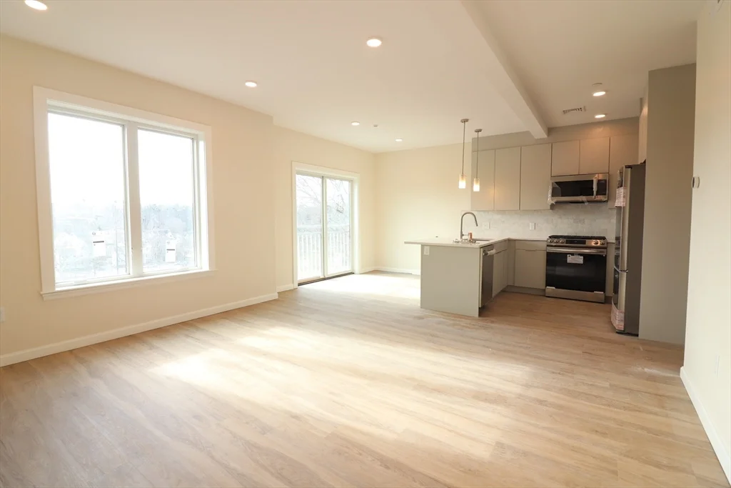 2 bed, 2 bath apartment for rent at 458 Washington St Unit 307, Brighton — photo 1 of 10