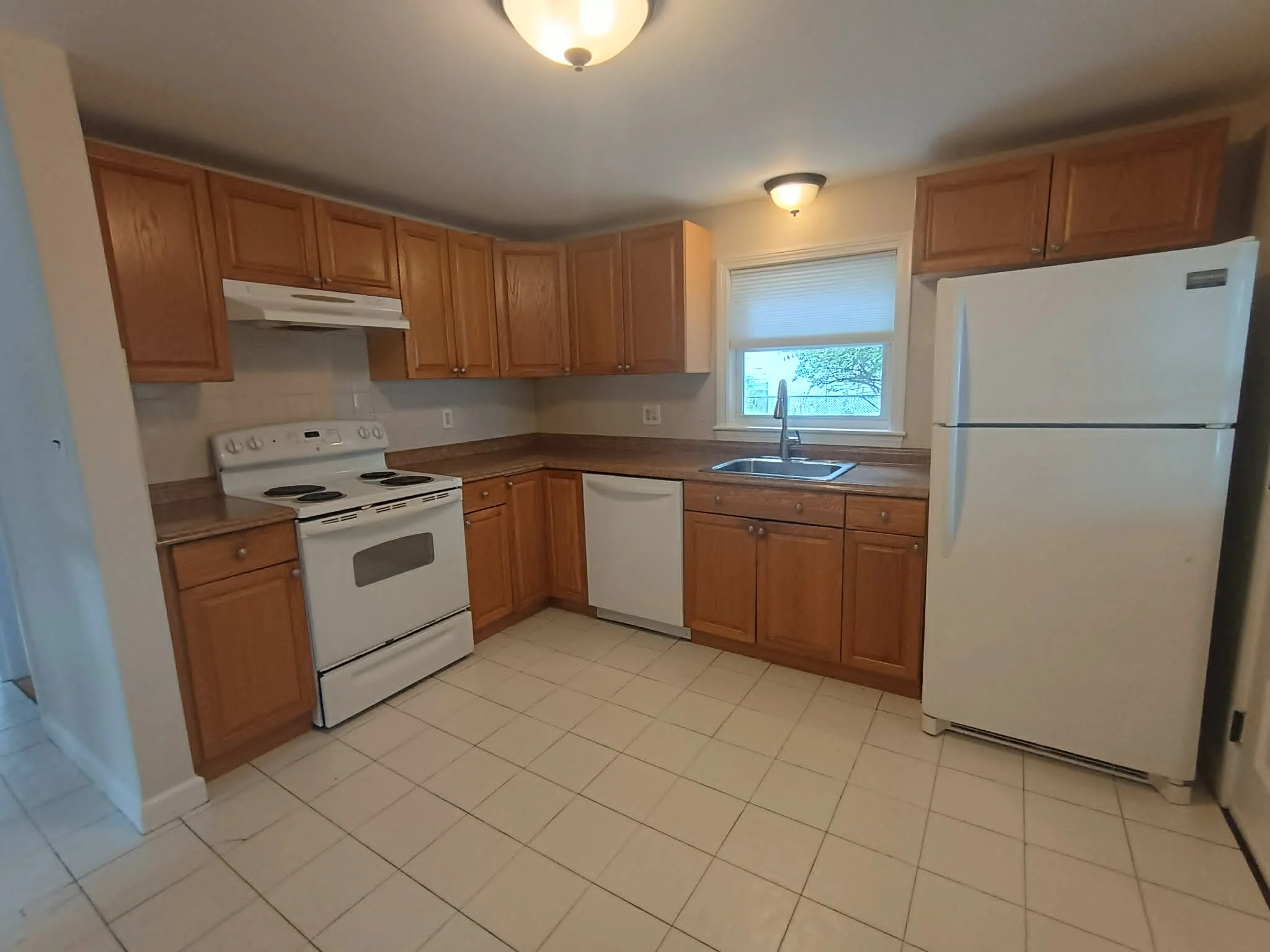 3 bed, 1.5 bath apartment for rent at 459 Appleton St Unit H, Arlington