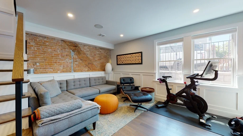 3 bed, 3 bath apartment for rent at 459 E 8th Unit 1, South Boston — photo 28 of 31