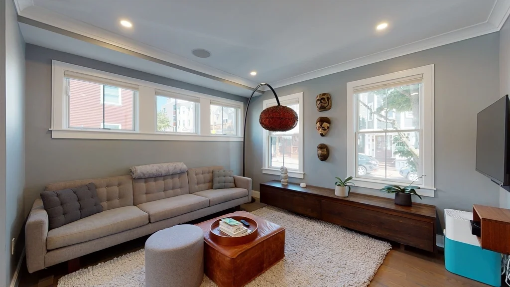 3 bed, 3 bath apartment for rent at 459 E 8th Unit 1, South Boston — photo 9 of 31