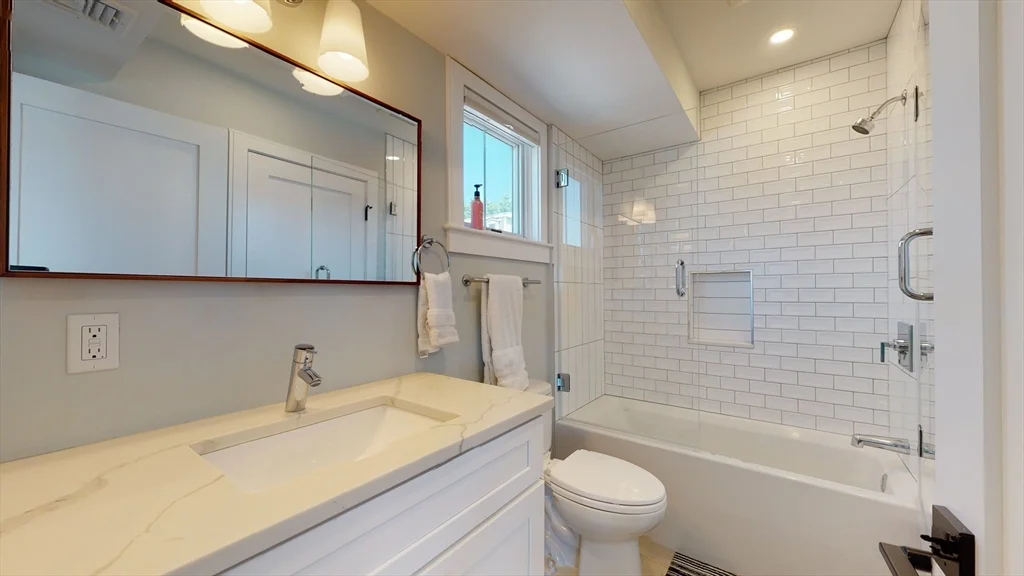 3 bed, 3 bath apartment for rent at 459 E 8th Unit 1, South Boston — photo 22 of 31