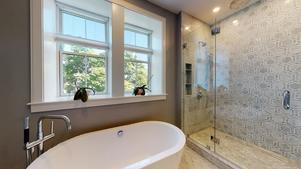 3 bed, 3 bath apartment for rent at 459 E 8th Unit 1, South Boston — photo 17 of 31