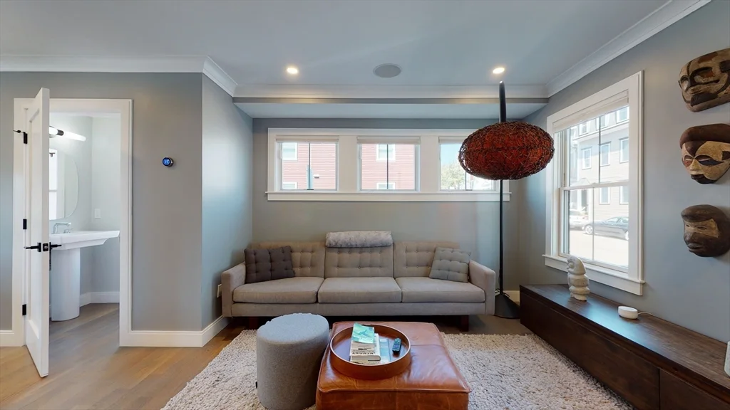 3 bed, 3 bath apartment for rent at 459 E 8th Unit 1, South Boston — photo 10 of 31
