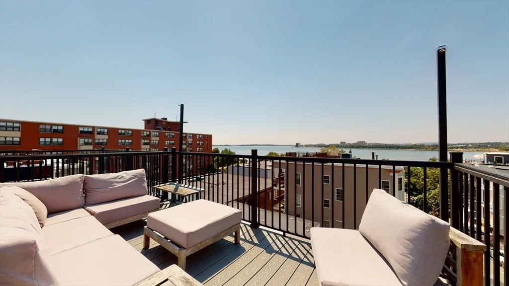 3 bed, 3 bath apartment for rent at 459 E 8th Unit 1, South Boston — photo 26 of 31