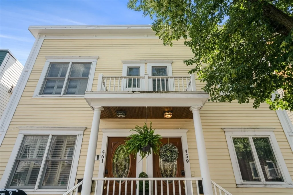 4 bed, 2 bath apartment for rent at 459 East 6th St, South Boston — photo 18 of 21
