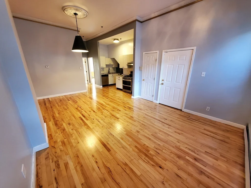 2 bed, 1 bath apartment for rent at 459 Massachusetts Ave Unit 2, Roxbury — photo 5 of 33