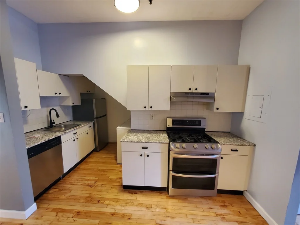 2 bed, 1 bath apartment for rent at 459 Massachusetts Ave Unit 2, Roxbury — photo 22 of 33