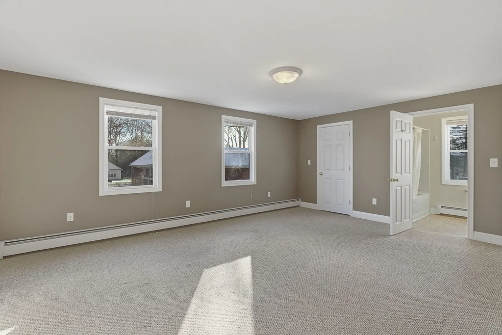 4 bed, 2 bath apartment for rent at 45R South Unit 45R, Bedford — photo 19 of 40