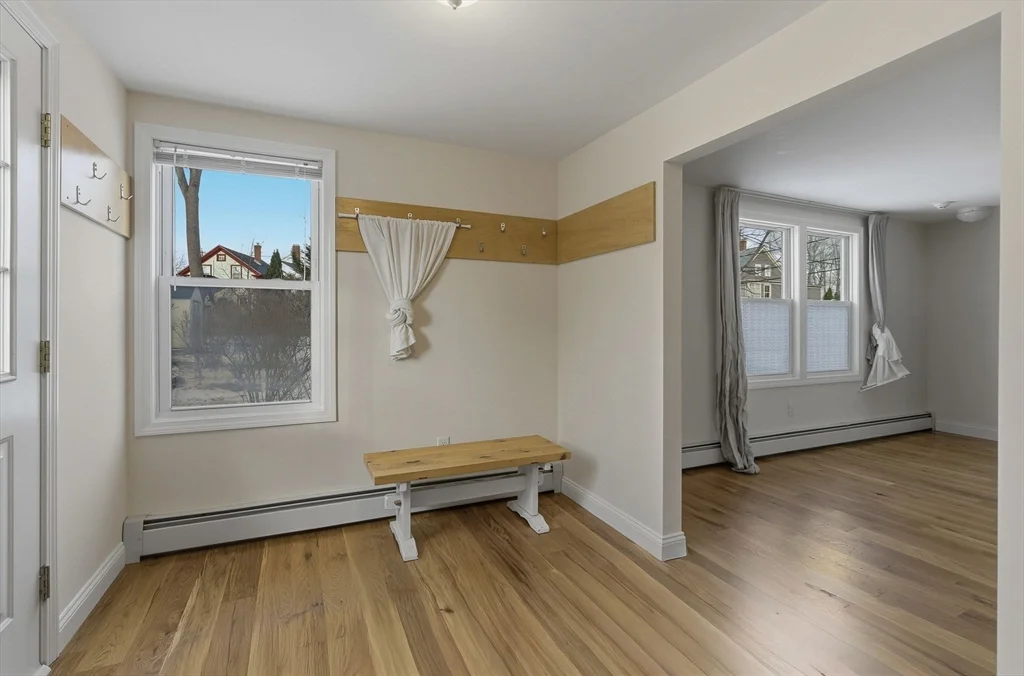 4 bed, 2 bath apartment for rent at 45R South Unit 45R, Bedford — photo 27 of 40