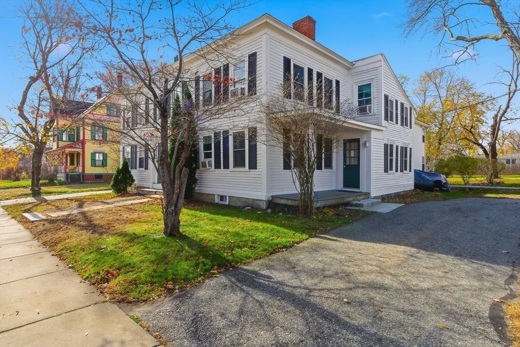 4 bed, 2 bath apartment for rent at 45R South Unit 45R, Bedford — photo 31 of 40