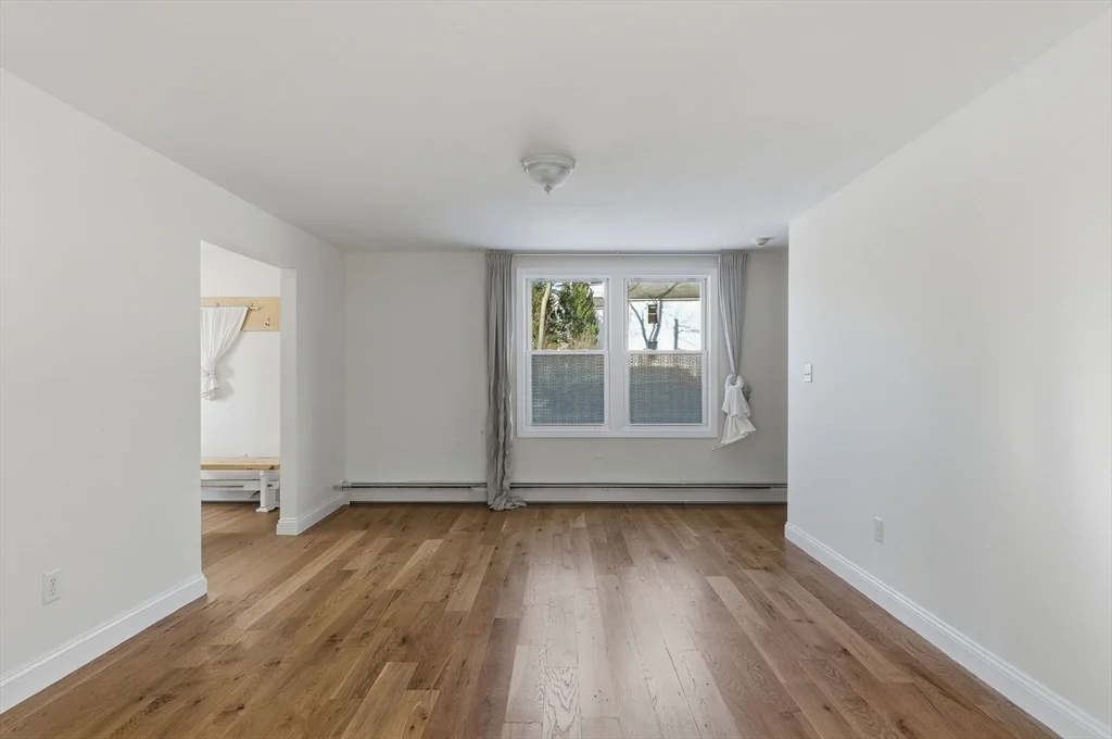 4 bed, 2 bath apartment for rent at 45R South Unit 45R, Bedford — photo 28 of 40