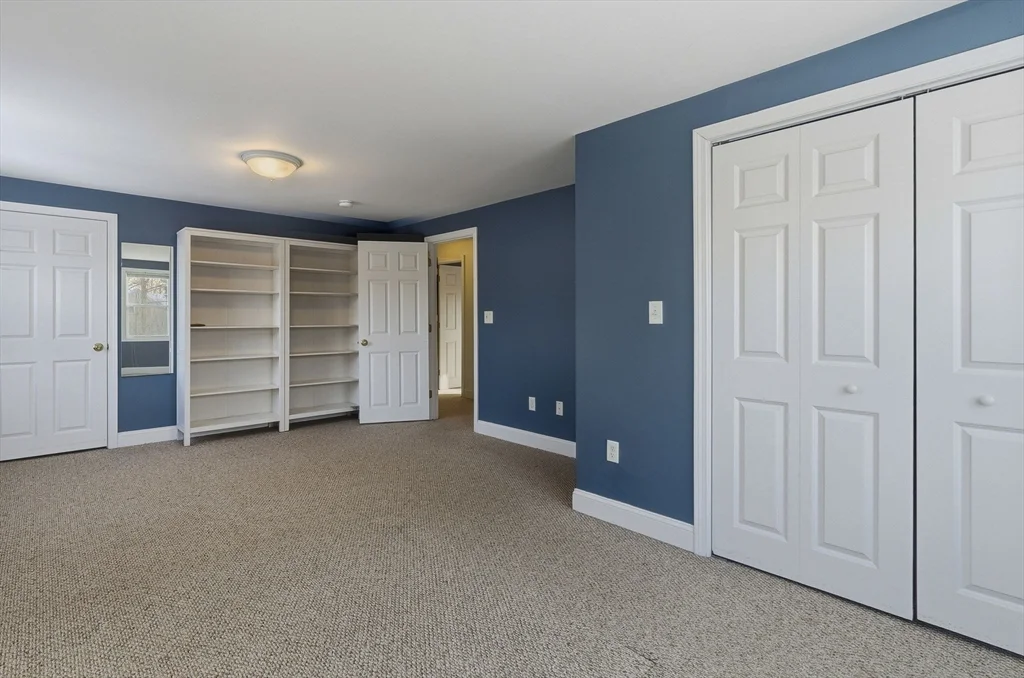 4 bed, 2 bath apartment for rent at 45R South Unit 45R, Bedford — photo 17 of 40