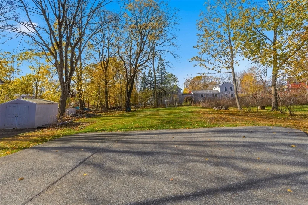 4 bed, 2 bath apartment for rent at 45R South Unit 45R, Bedford — photo 35 of 40