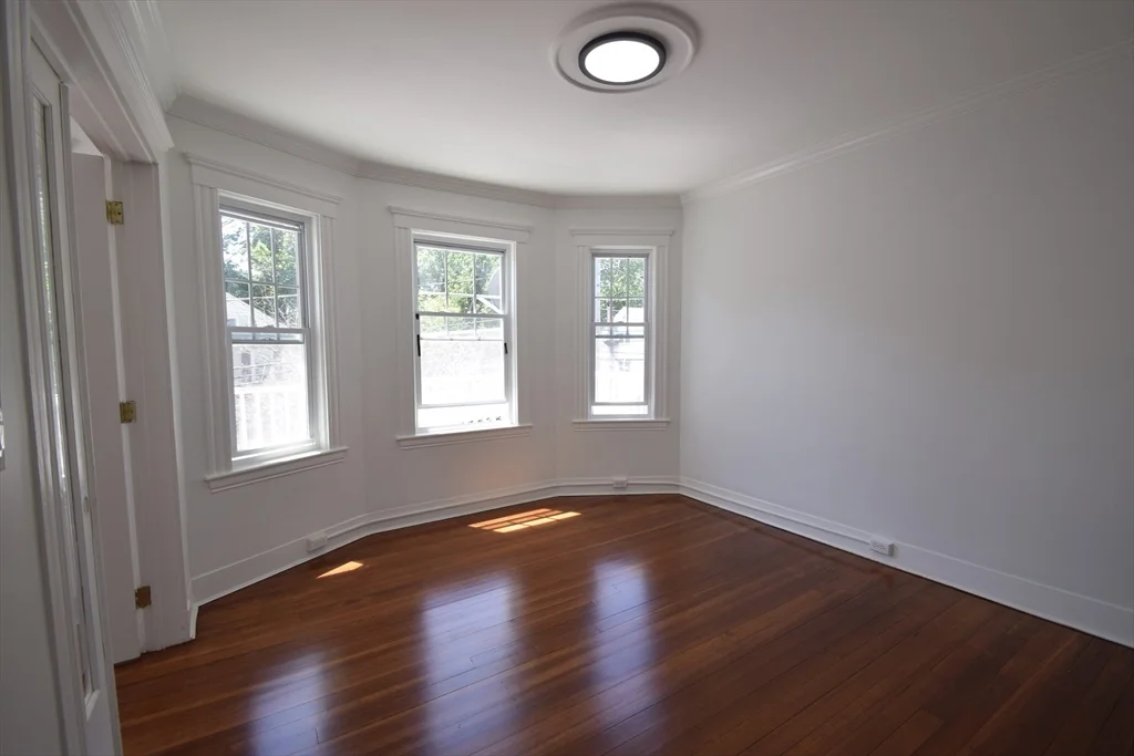 4 bed, 2 bath apartment for rent at 46-48 Blue Hill Ter Unit 2, Milton — photo 10 of 18