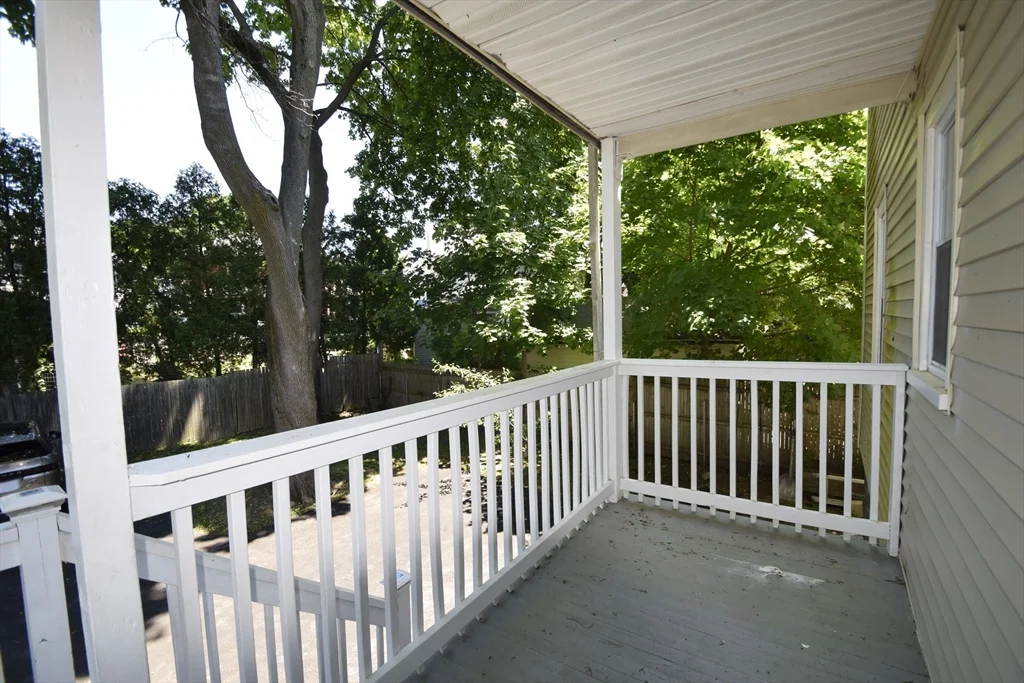 4 bed, 2 bath apartment for rent at 46-48 Blue Hill Ter Unit 2, Milton — photo 4 of 18