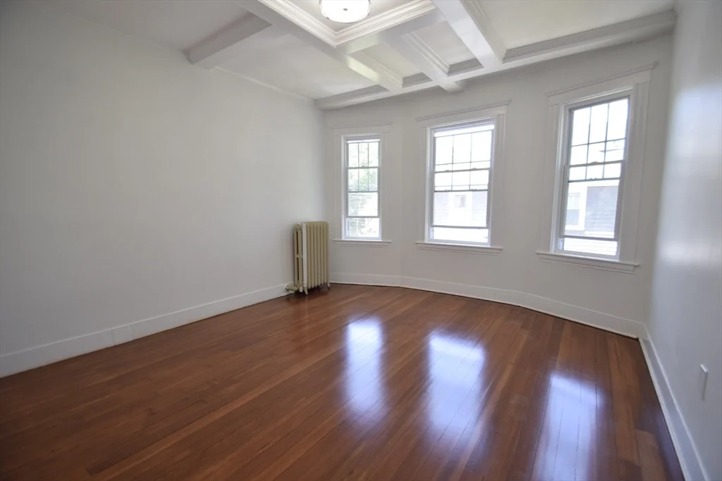 4 bed, 2 bath apartment for rent at 46-48 Blue Hill Ter Unit 2, Milton — photo 15 of 18