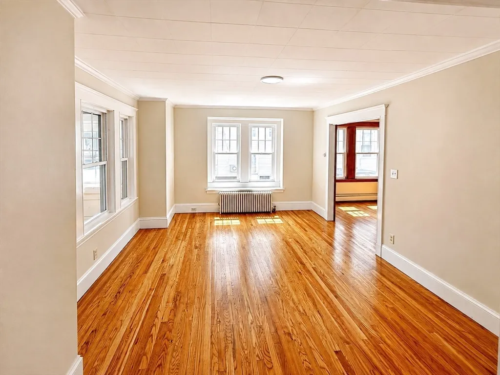 3 bed, 1 bath apartment for rent at 46-48 Cleveland St Unit 1, Arlington — photo 4 of 40