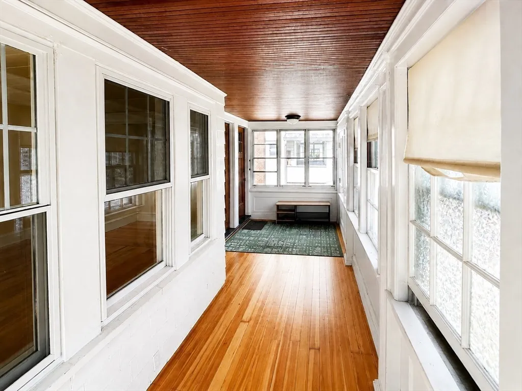 3 bed, 1 bath apartment for rent at 46-48 Cleveland St Unit 1, Arlington — photo 3 of 40