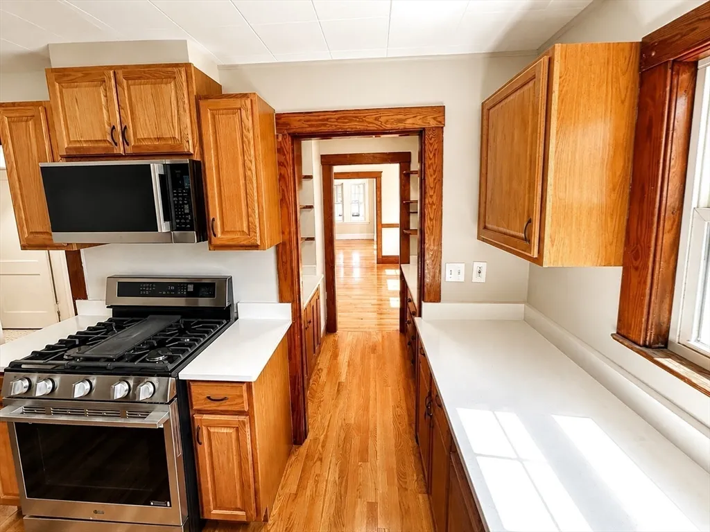 3 bed, 1 bath apartment for rent at 46-48 Cleveland St Unit 1, Arlington — photo 13 of 40