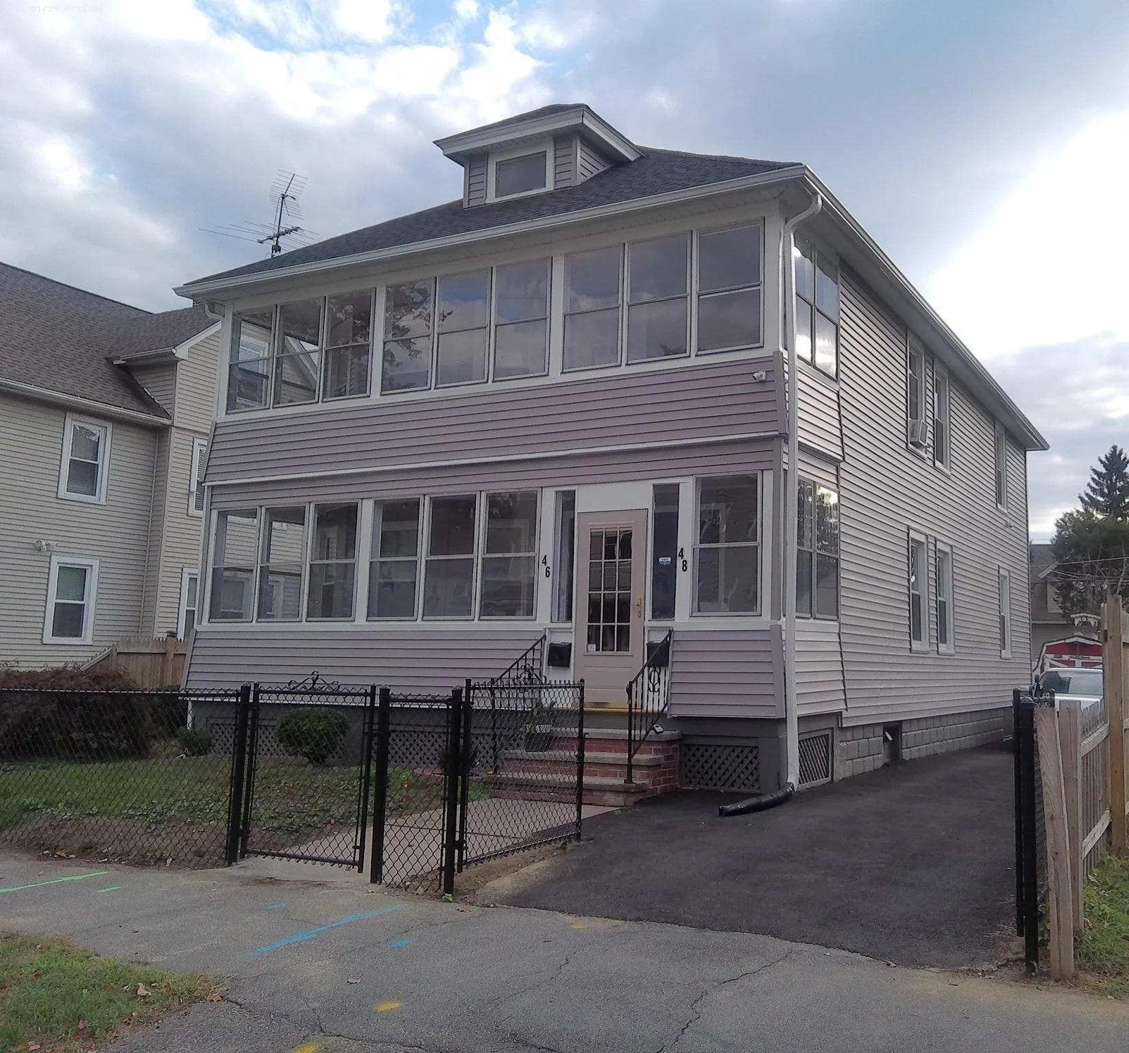 2 bed, 1 bath apartment for rent at 46-48 Mooreland St Unit 1FL, Liberty Heights — photo 2 of 14