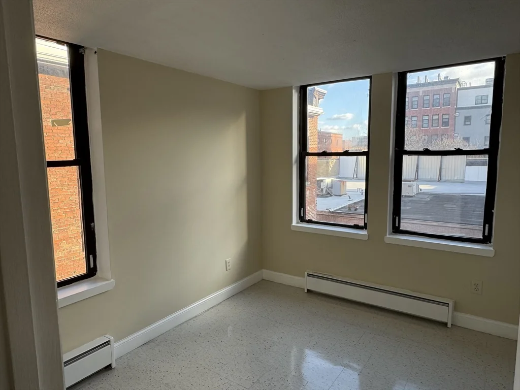 2 bed, 1 bath apartment for rent at 46 Amesbury Unit 3A, Lawrence — photo 7 of 8
