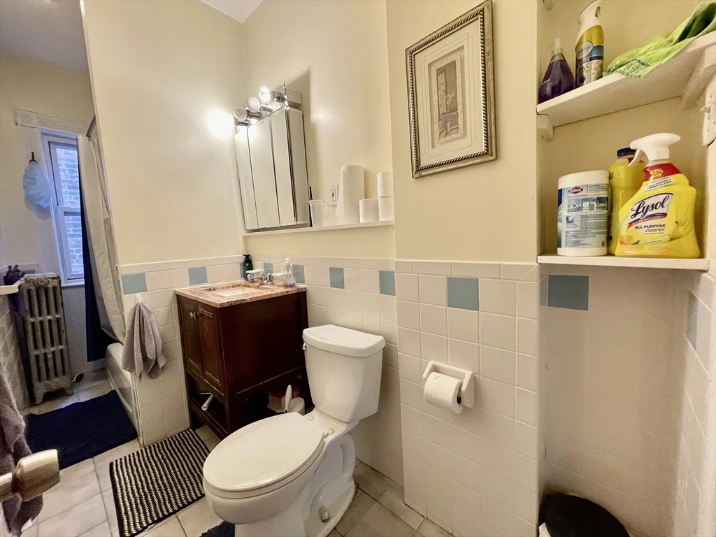3 bed, 1 bath apartment for rent at 46 Aspinwall Ave Unit 2F, Coolidge Corner — photo 10 of 11