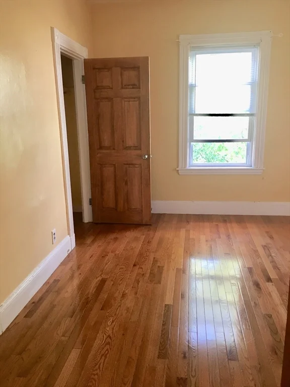 3 bed, 1 bath apartment for rent at 46 Aspinwall Ave Unit 2F, Coolidge Corner — photo 6 of 11