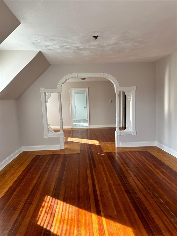 3 bed, 1 bath apartment for rent at 46 Benefit St Unit 3, Attleboro — photo 5 of 20