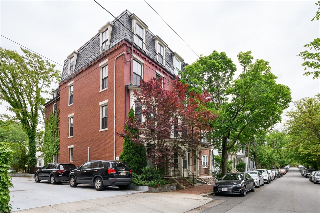 2 bed, 1 bath apartment for rent at 46 Bigelow St Unit 3, Mid-Cambridge — photo 1 of 13
