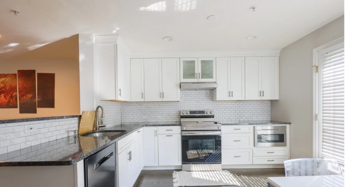 2 bed, 1 bath apartment for rent at 46 Boxberry Ln Unit 46, Hatherly — photo 3 of 15