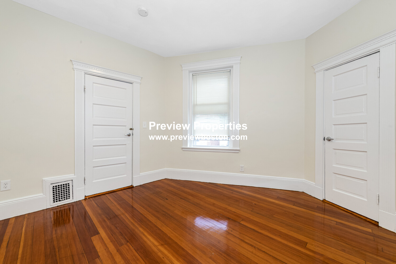 3 bed, 1 bath apartment for rent at 46 Brackett St Unit 2P, Brighton — photo 15 of 29