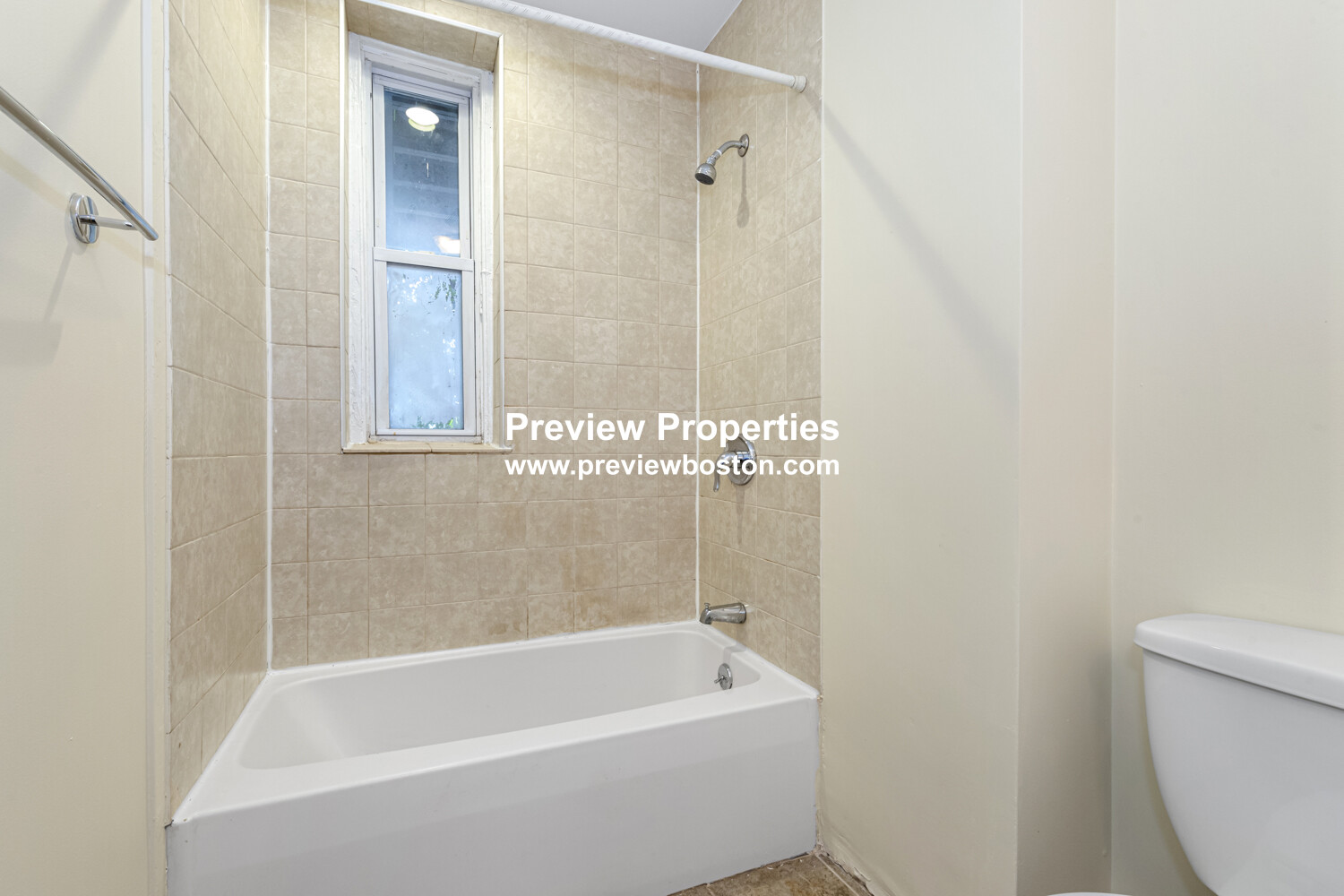 3 bed, 1 bath apartment for rent at 46 Brackett St Unit 2P, Brighton — photo 8 of 29