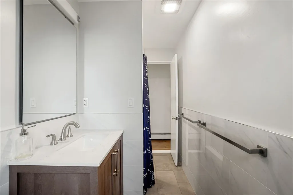 3 bed, 1 bath apartment for rent at 46 Breed St Unit 2, East Boston — photo 9 of 15