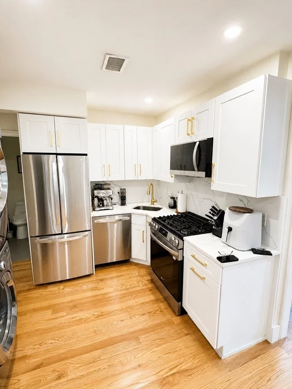 1 bed, 1 bath apartment for rent at 46 Broadway Unit 3, East Somerville — photo 2 of 8