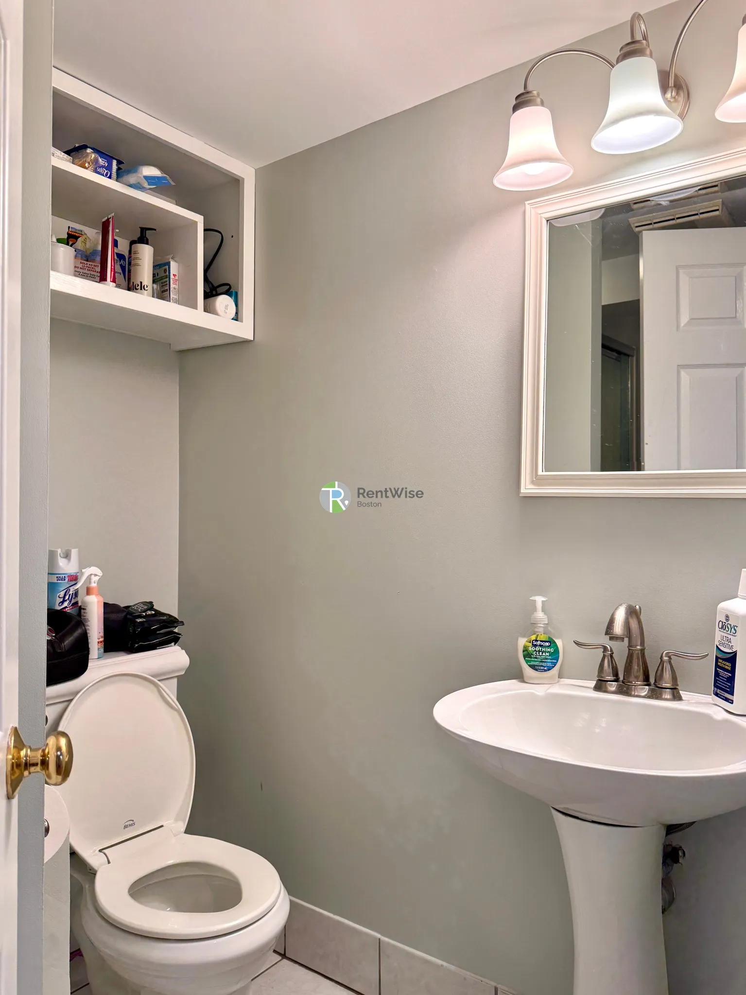 6 bed, 2 bath apartment for rent at 46 Bromfield Rd Unit 1, Tufts — photo 25 of 41