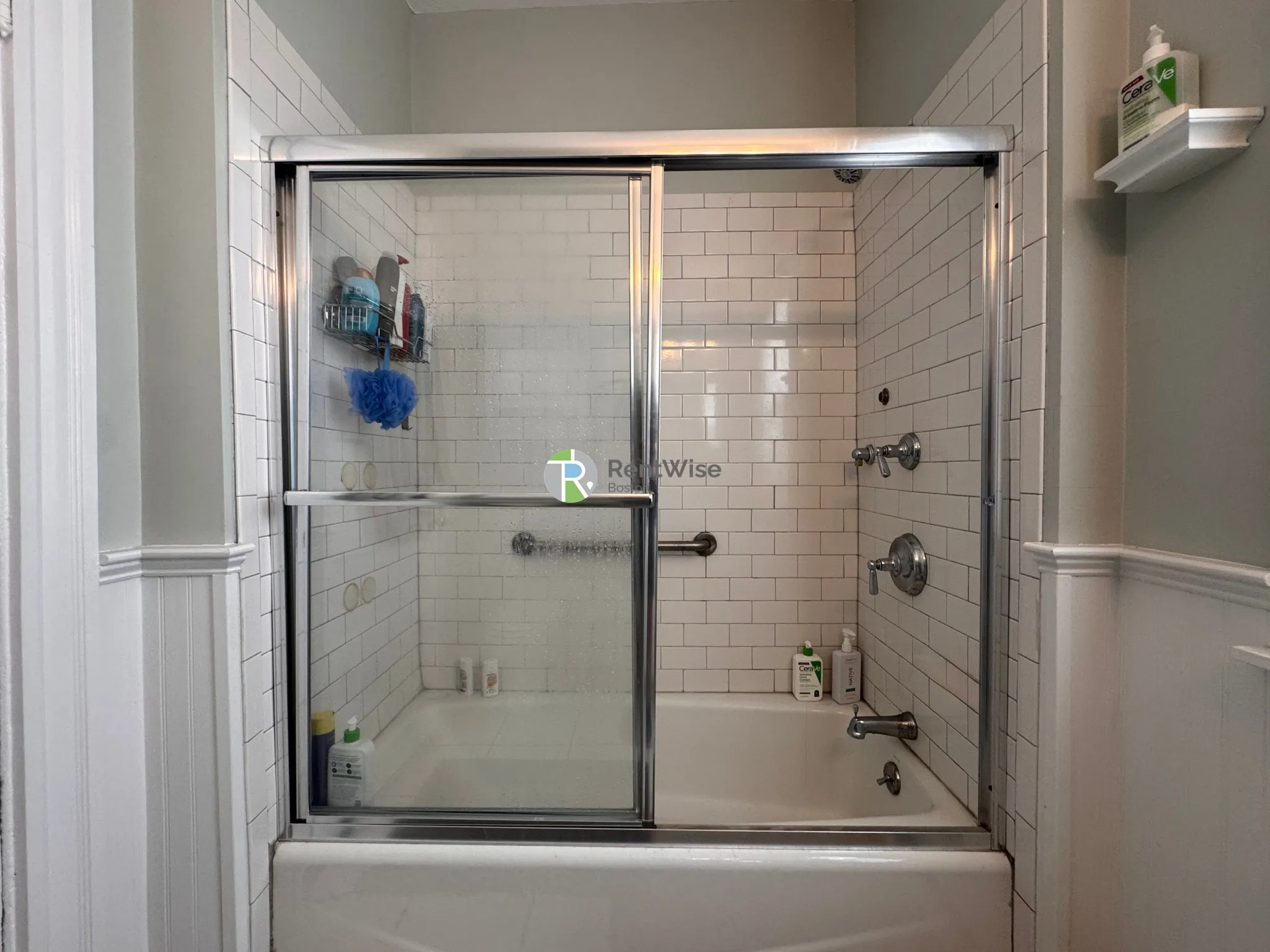 6 bed, 2 bath apartment for rent at 46 Bromfield Rd Unit 1, Tufts — photo 32 of 41