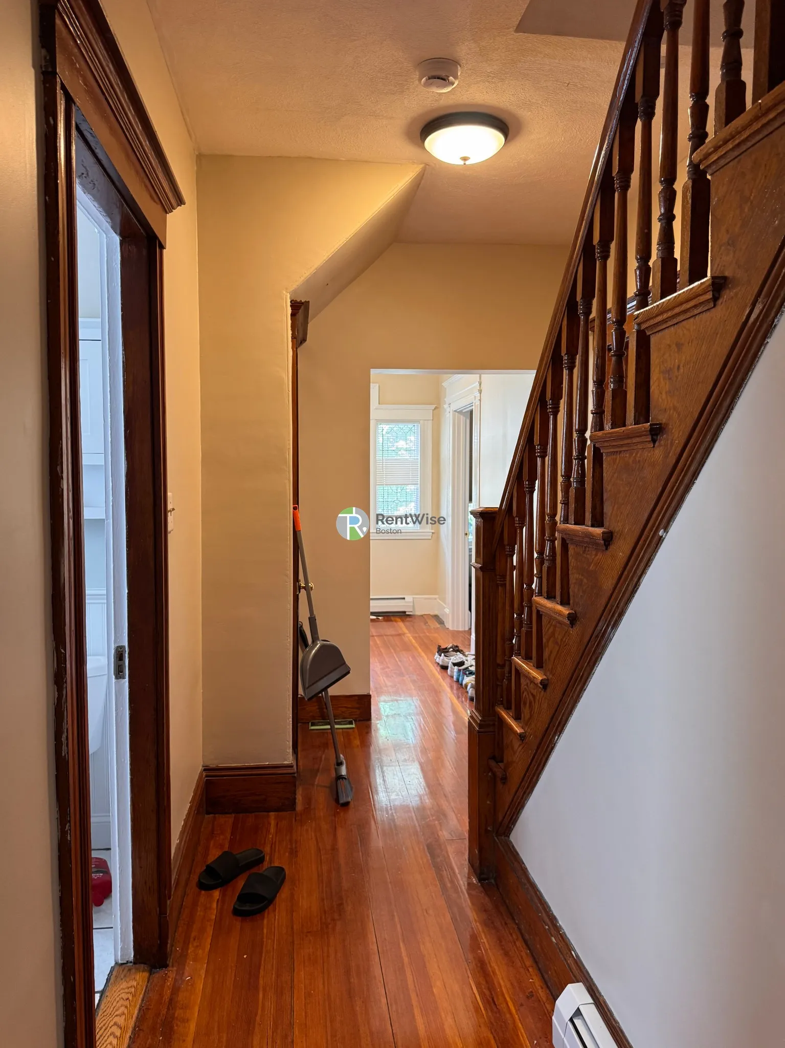 6 bed, 2 bath apartment for rent at 46 Bromfield Rd Unit 1, Tufts — photo 34 of 41