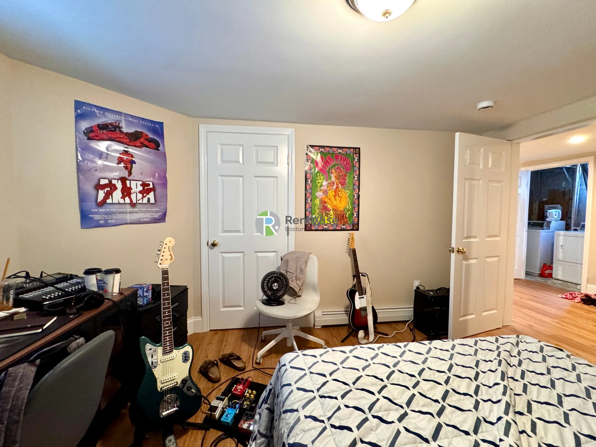 6 bed, 2 bath apartment for rent at 46 Bromfield Rd Unit 1, Tufts — photo 23 of 41