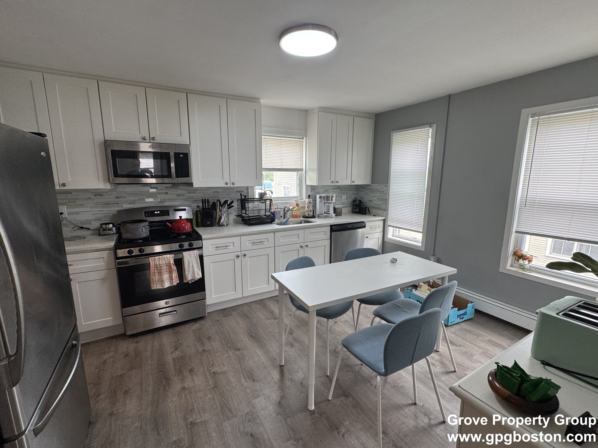 2 bed, 1 bath apartment for rent at 46 Brookley Rd Unit 3, Jamaica Plain — photo 5 of 12