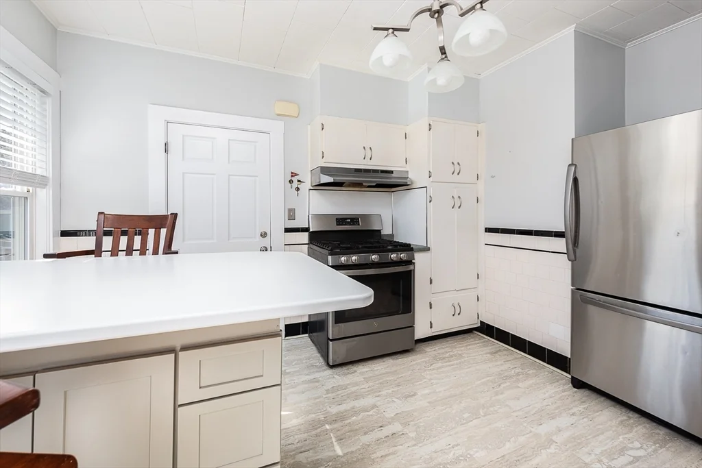 2 bed, 1 bath apartment for rent at 46 Burpee Rd Unit 2, Swampscott — photo 11 of 18
