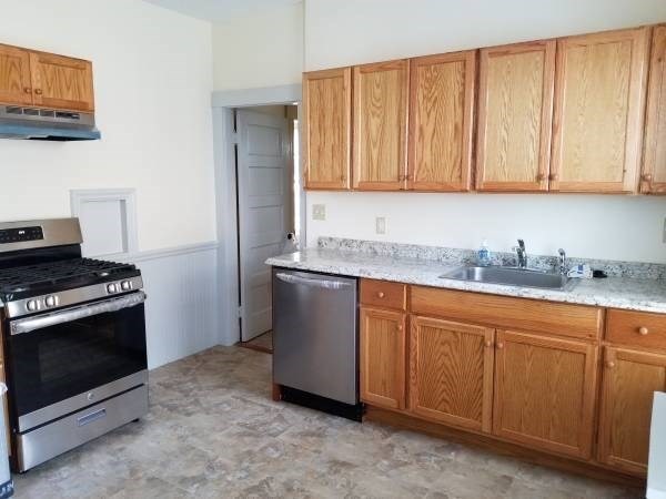 5 bed, 2 bath apartment for rent at 46 Chandler St, Waverley — photo 1 of 20