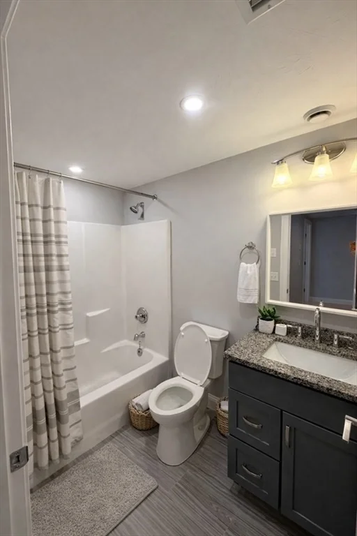 3 bed, 2 bath apartment for rent at 46 Church St Unit 2, Hudson — photo 6 of 19