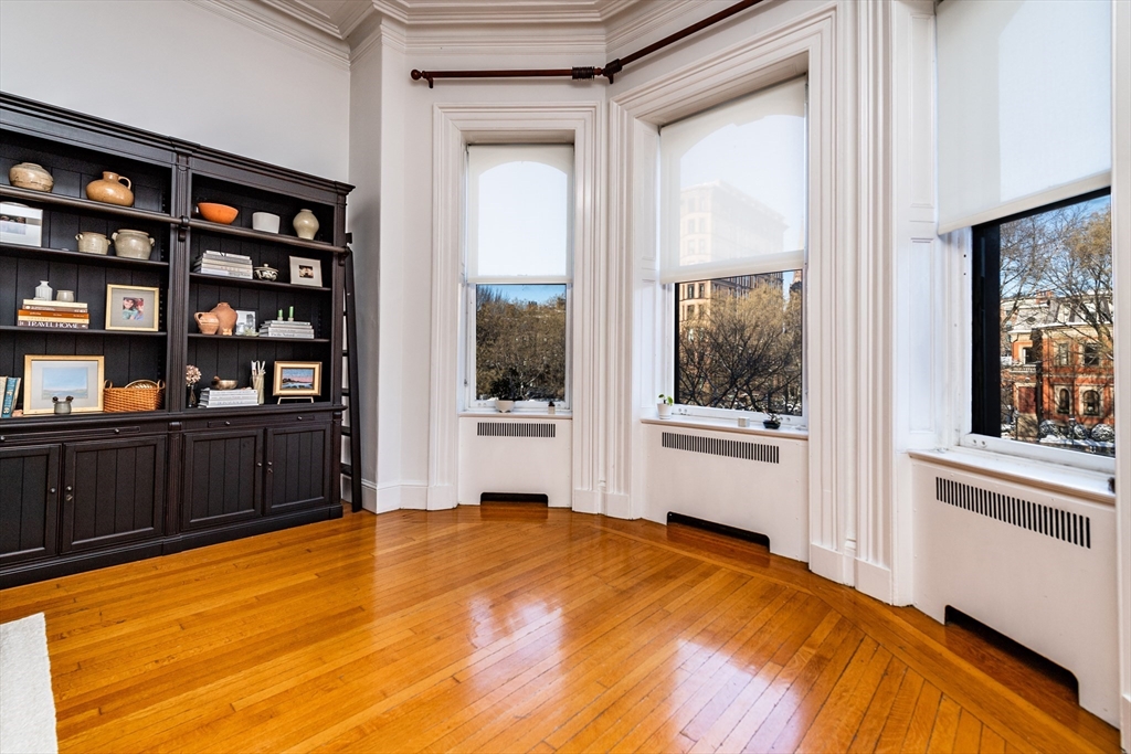 1 bed, 1 bath apartment for rent at 46 Commonwealth Ave Unit 5, Back Bay — photo 5 of 9