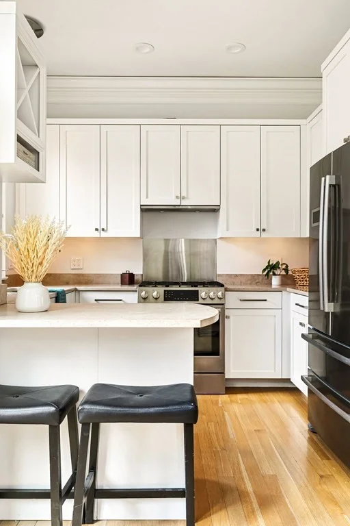3 bed, 2 bath apartment for rent at 46 Concord Ave Unit 1, West Cambridge — photo 9 of 28