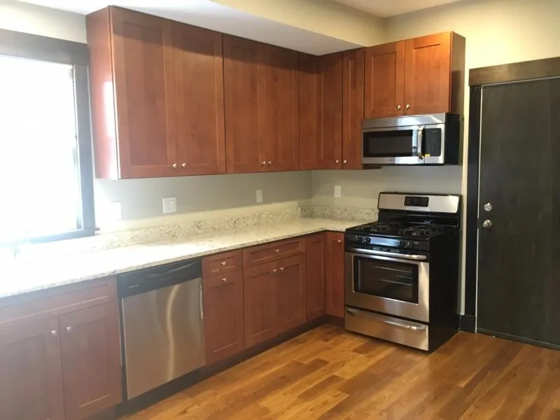 5 bed, 3 bath apartment for rent at 46 Creighton St Unit 3, Jamaica Plain — photo 3 of 16