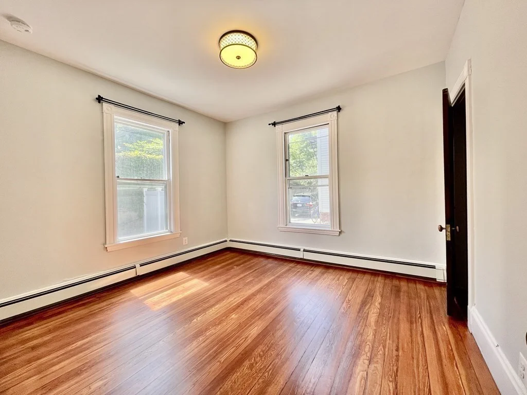 4 bed, 1 bath apartment for rent at 46 Dana St Unit A, Mid Cambridge — photo 7 of 10