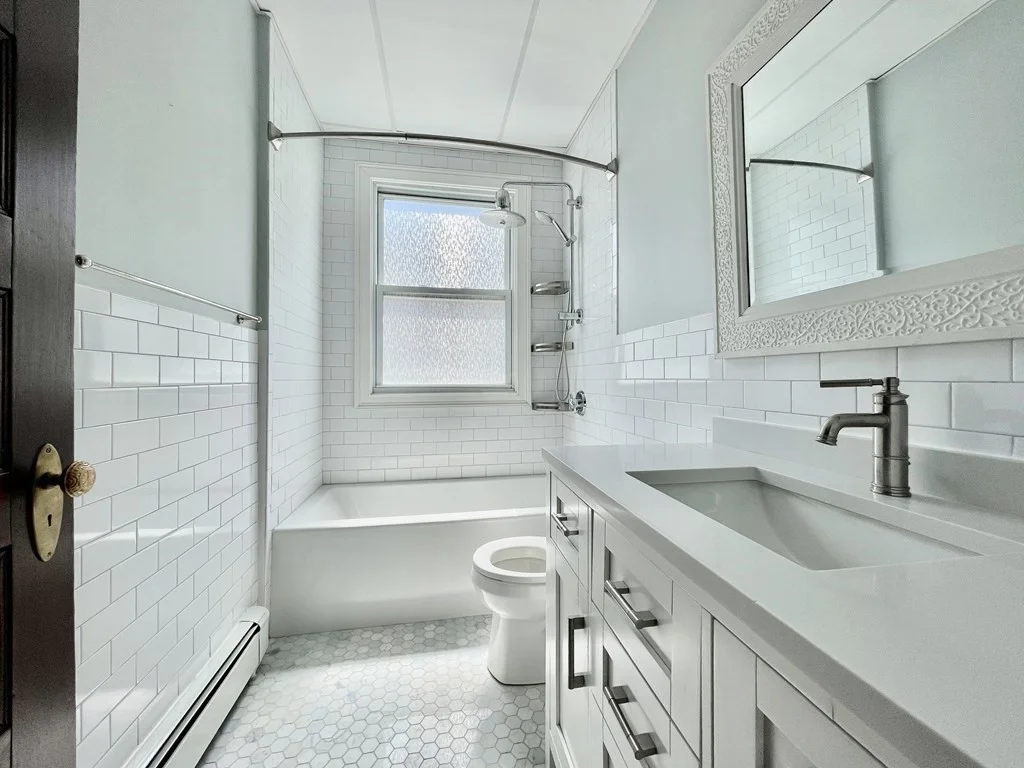 4 bed, 1 bath apartment for rent at 46 Dana St Unit A, Mid Cambridge — photo 6 of 10
